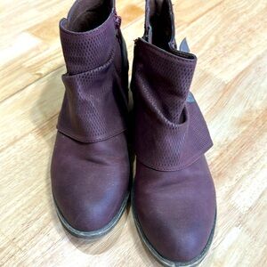 Super cute pair of Maurice’s boots